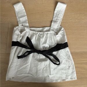 Subdued White tank with Navy Bow